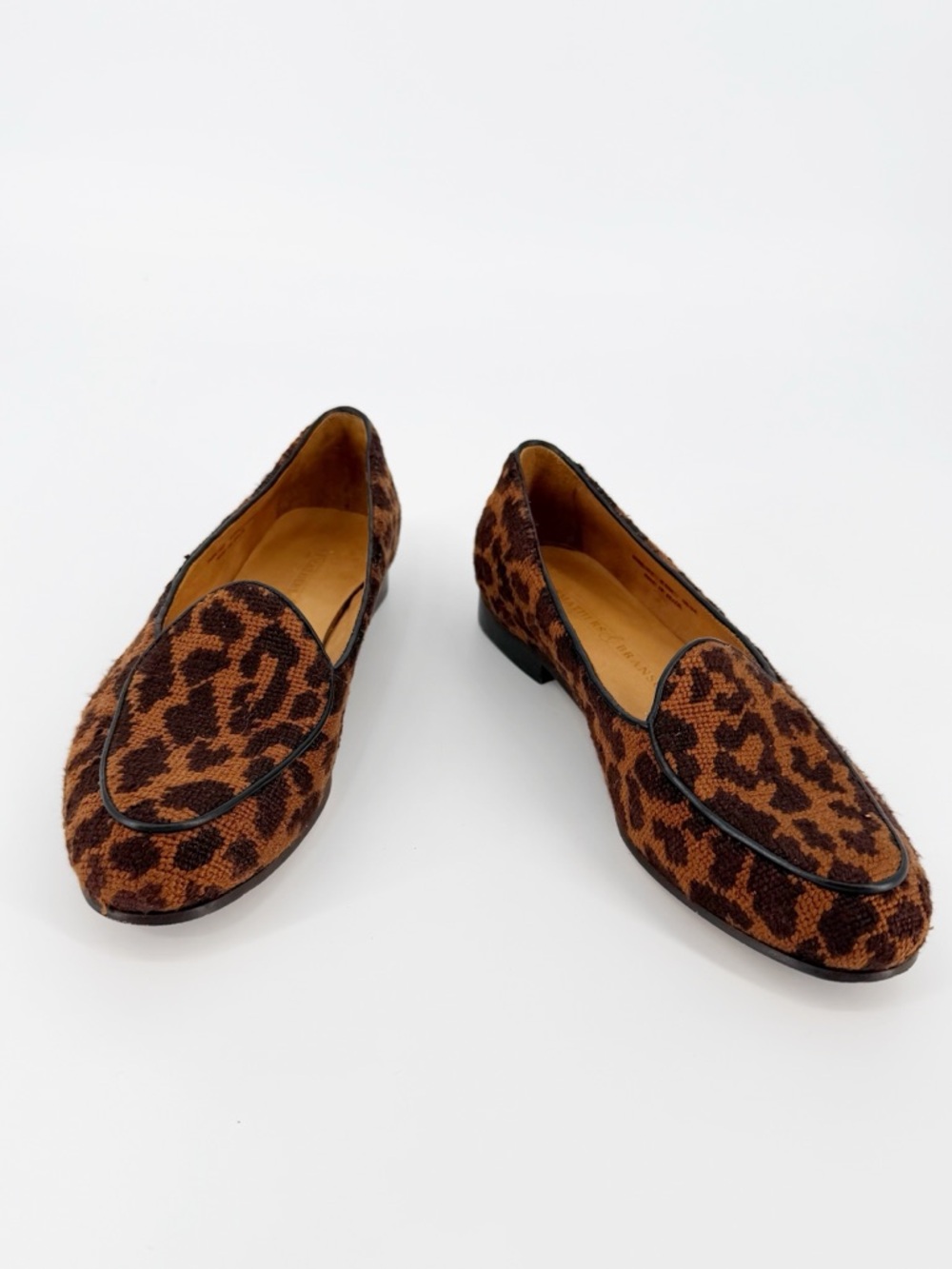 Smathers and Branson Needlepoint Cheetah Print Belgian Loafers Size 8
